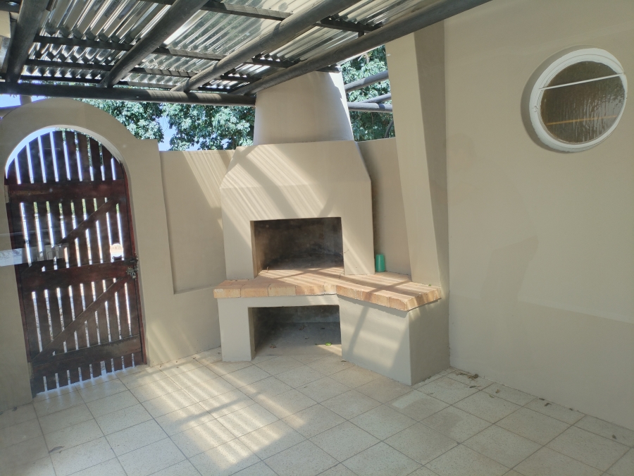 3 Bedroom Property for Sale in Bergzicht Western Cape